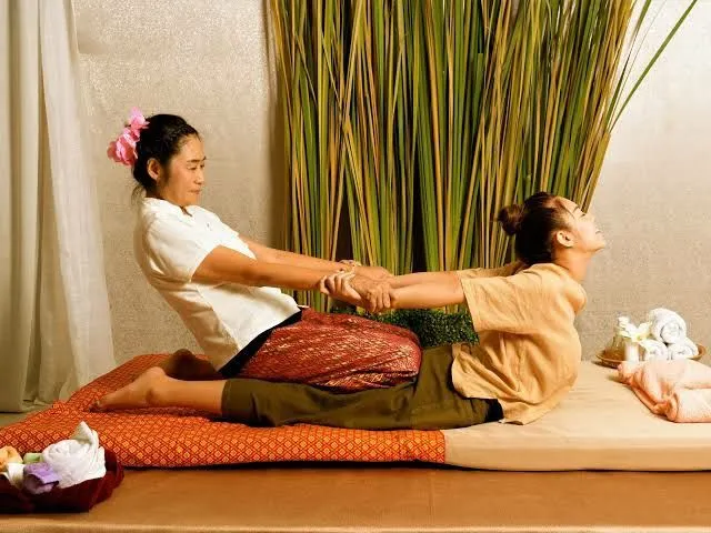 Massage Thái